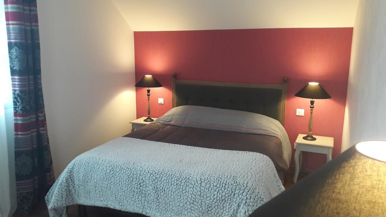Hotel Les Aubepines Illiers-Combray ภายนอก รูปภาพ